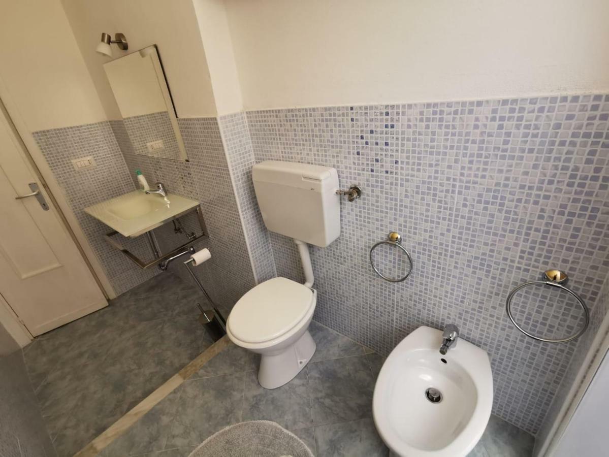 Rooms For Rent 67 Сасари Екстериор снимка